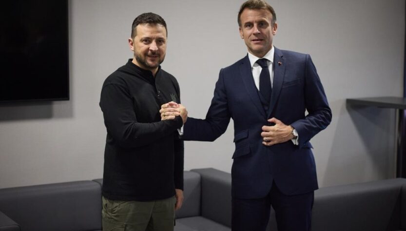 Новини України - Зеленський анонсував зустріч з Макроном