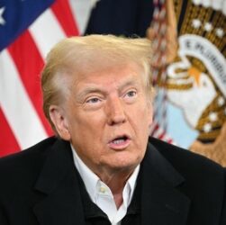 Новини світу - Зеленський попросить у США Tomahawk - Трамп