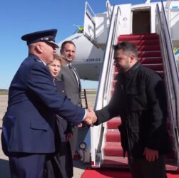 Новини України - Зеленський прокоментував розмову Трампа з Путіним