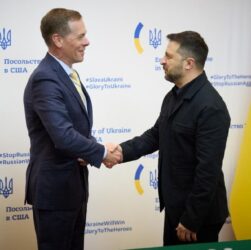 Новини України - Зеленський зустрівся із виробником Patriot