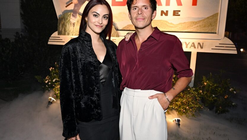 Новини культури - Зірка Рівердейлу Каміла Мендес заручилася з музикантом Руді Манкузо