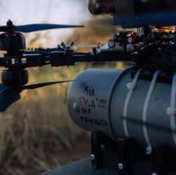 Новини України - ЗСУ відбивають російські штурми на 11 напрямках