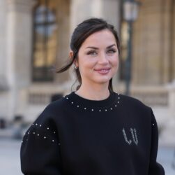 Новини культури - Ана де Армас стала ініціаторкою розриву стосунків з Томом Крузом