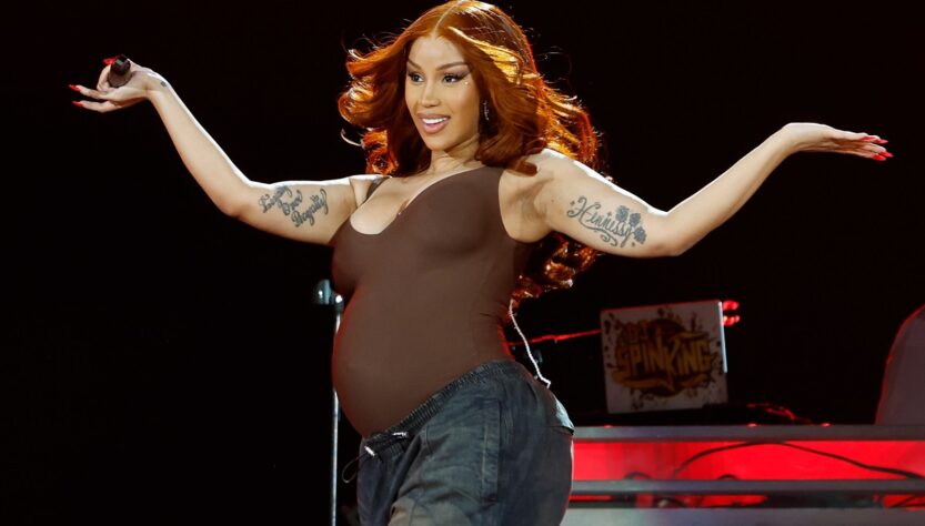 Новини культури - Cardi B стала мамою вчетверте