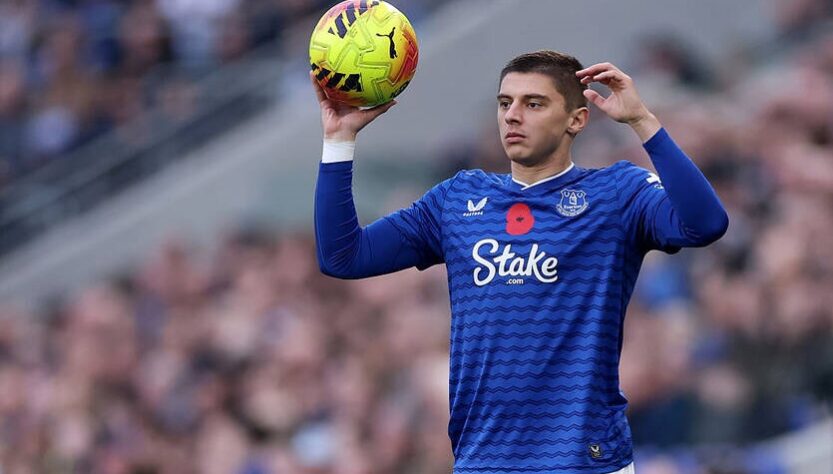 Новини спорту - Евертон сумнівається щодо нового контракту для Миколенка - ЗМІ