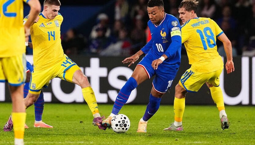 Новини спорту - Франція знищила Україну: відео ключових моментів