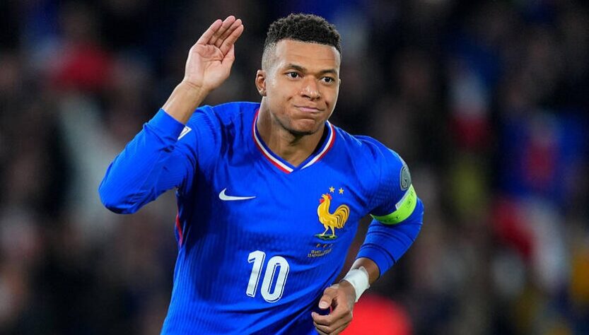 Новини спорту - Французький форвард подолав позначку у 400 забитих м’ячів