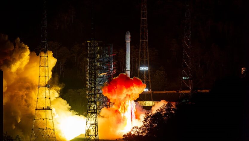 Технології - Китай вивів експериментальний супутник на орбіту