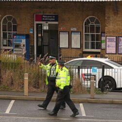 Новини світу - Масова різанина в потязі у Британії: стали відомі нові деталі