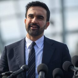 Новини спорту - Новобраний мер Нью-Йорка назвав свій улюблений клуб АПЛ