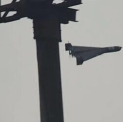 Новини України - Російський дрон влучив по промзоні у Сумах