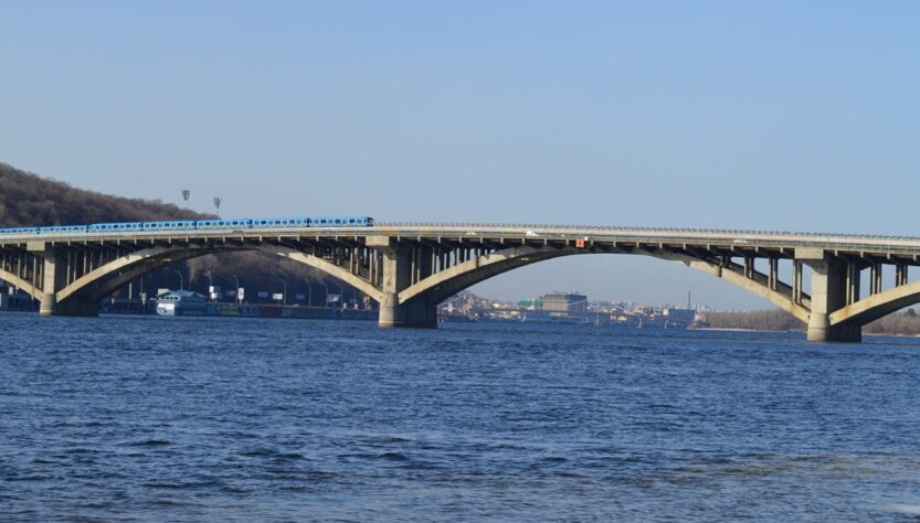 Новини Києва - Рух мостом Метро обмежать 15-16 листопада