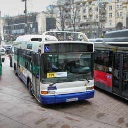 Новини Києва - У Києві через атаку затримується громадський транспорт