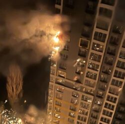 Новини Києва - У Києві влучання уламків у будинки, є поранені