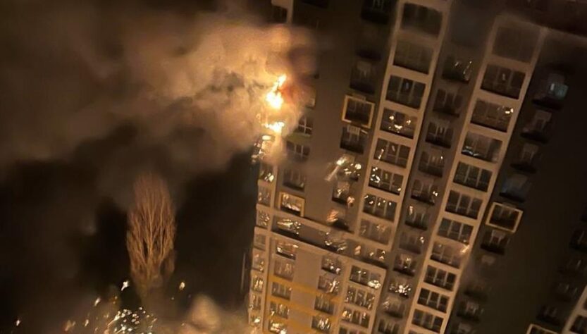 Новини Києва - У Києві влучання уламків у будинки, є поранені