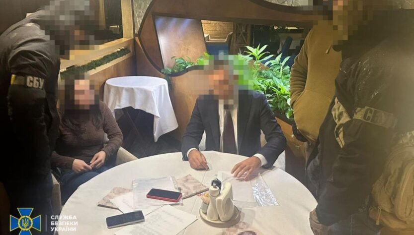 Новини України - У Києві затримали політика на хабарі у $160 тисяч