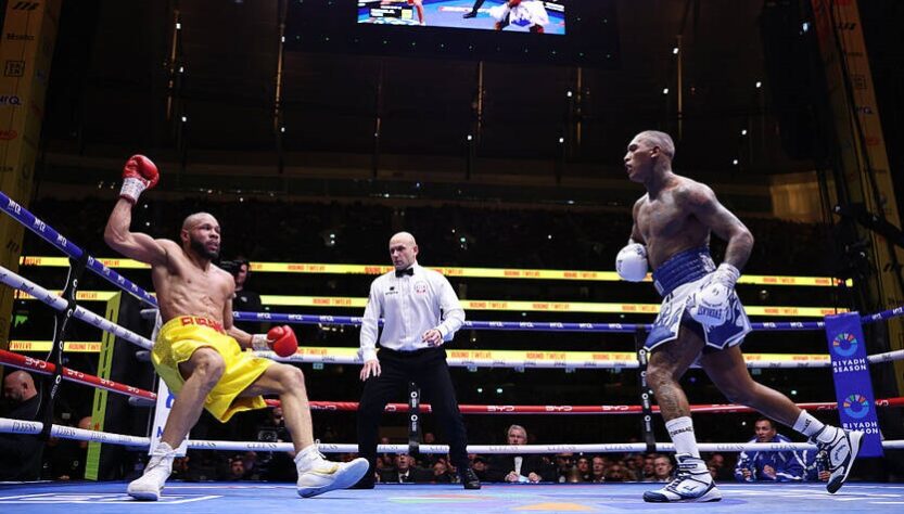 Новини спорту - У видовищному бою з нокдаунами Бенн помстився Юбенку-молодшому