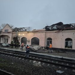 Новини України - Укрзалізниця ввела обмеження для потягів після обстрілів