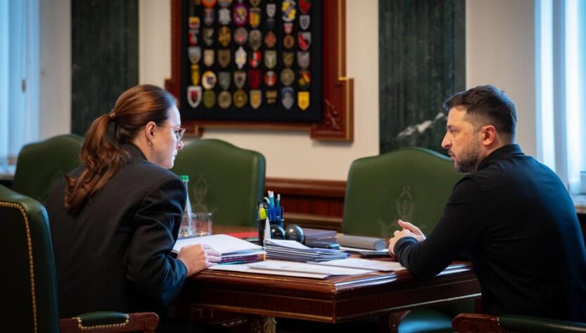 Новини України - Зеленський провів важливу нараду із Свириденко