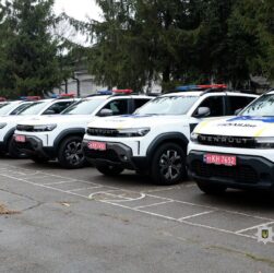 Міжнародні партнери передали автомобілі для роботи ПОГів з прифронтових регіонів