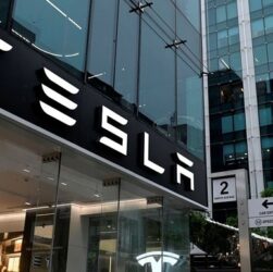 Новини бізнесу - Акції Tesla досягли максимального рівня