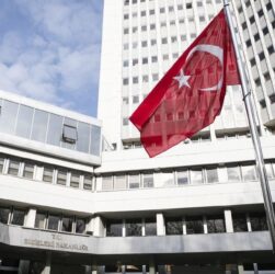 Новини світу - Атаки на танкери: МЗС Туреччини викликало дипломатів України та РФ