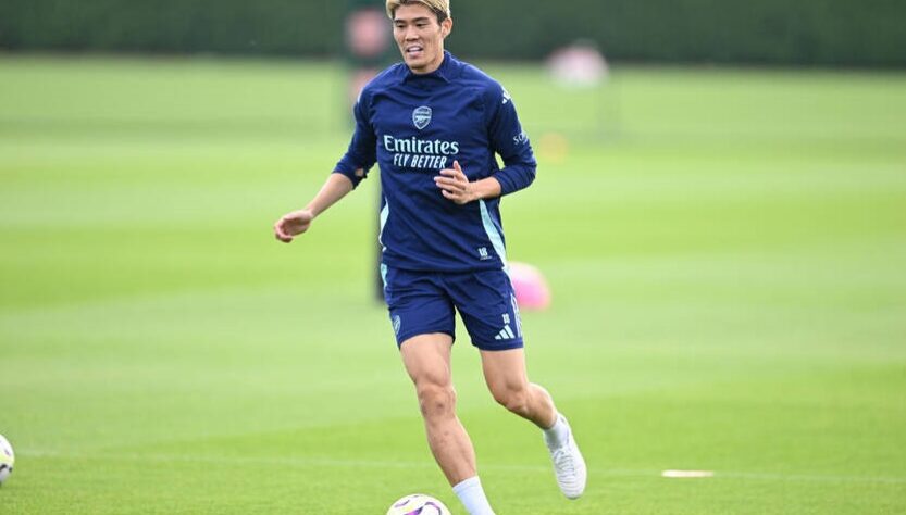 Новини спорту - Аякс досяг домовленості з колишнім захисником Арсеналу