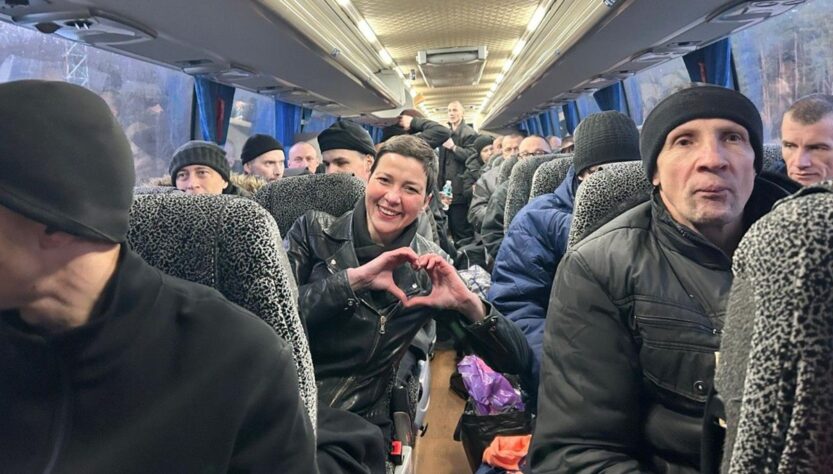 Новини України - Білорусь передала Україні 114 цивільних громадян