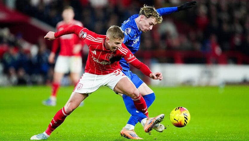 Новини спорту - Битва українських захисників в АПЛ: оцінки Зінченка і Миколенка