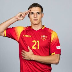 Новини спорту - Бомбардир Партизана може продовжити кар'єру в Мілані