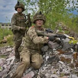 Новини світу - Британія завершує підготовку військ для України - ЗМІ