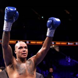 Новини спорту - Британський боксер оцінив намір Усика зустрітися з Вайлдером