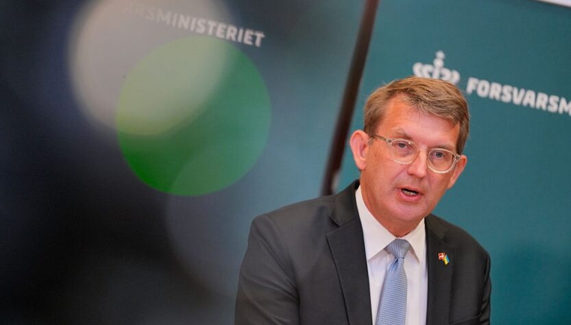 Новини світу - Данія майже вдвічі скоротить допомогу Україні