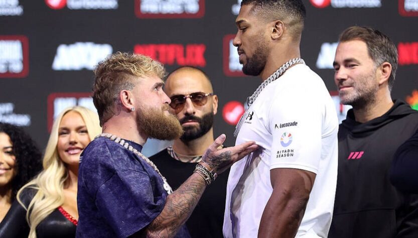 Новини спорту - Дуель поглядів напередодні бою Джошуа й Пола