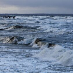 Новини світу - Естонія виявила пошкодження п'яти підводних кабелів