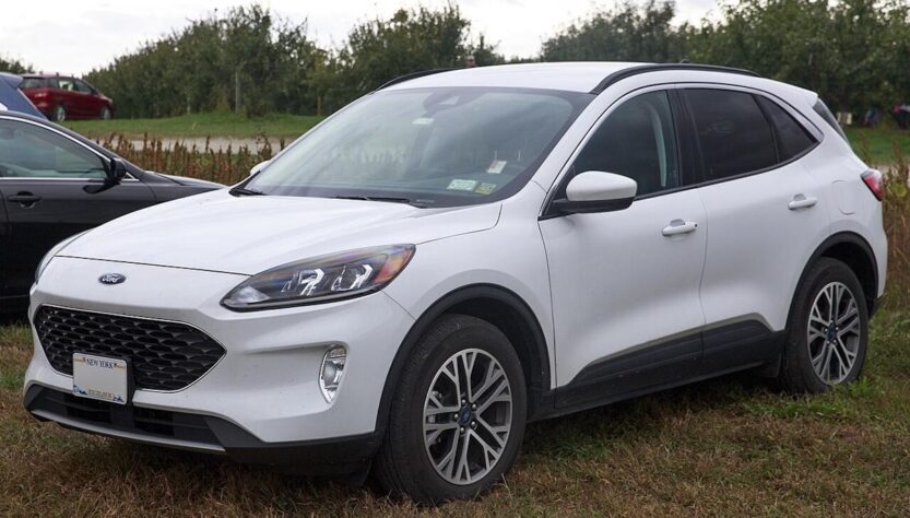 Авто новини - Ford знімає з виробництва кросовер Escape