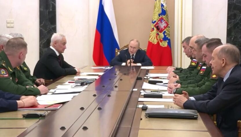 Новини світу - Генерали РФ прикрашають для Путіна реальний стан фронту - ЗМІ