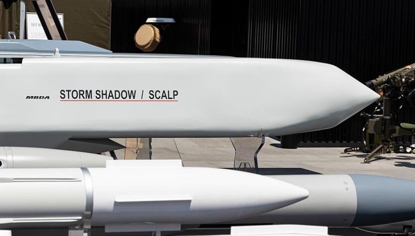 Новини світу - Генштаб: НПЗ в РФ атакували ракетами Storm Shadow