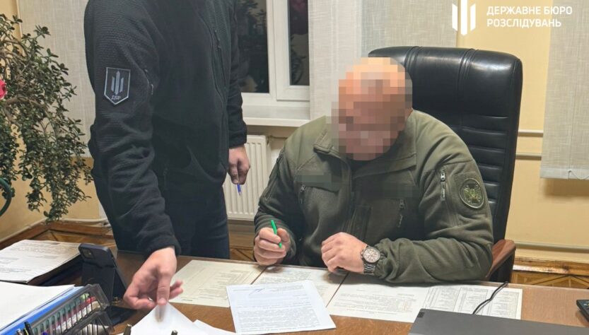 Новини України - Керівника виправного закладу Хмельниччини підозрюють у вимаганні "відкатів"