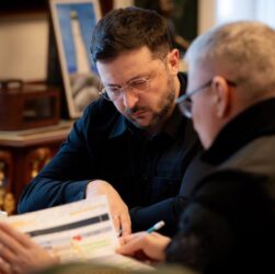 Новини України - Китай допомагає РФ бити по енергетиці - Зеленський