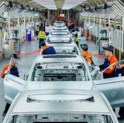 Авто новини - Китай встановив новий рекорд з виробництва автомобілів