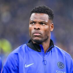 Новини спорту - Клуби АПЛ проявляють інтерес до Дензела Дюмфріса