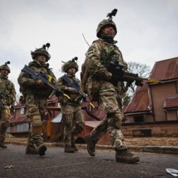 Новини світу - Країни Європи можуть розгорнути в Україні до 15 тисяч військових - ЗМІ