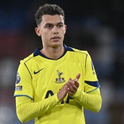 Новини спорту - Крістал Пелес домовився про перехід досвідченого вінгера