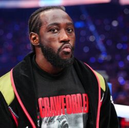 Новини спорту - Кроуфорд обурений позбавленням титулу, розкритикувавши президента WBC