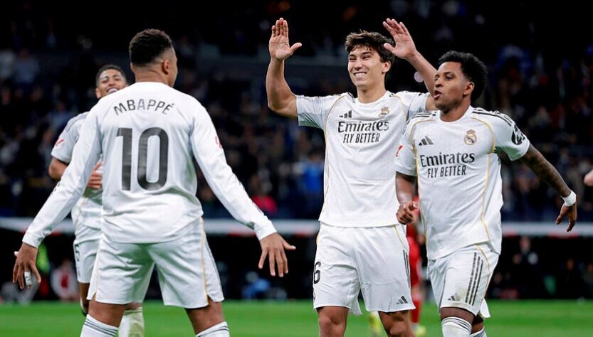 Новини спорту - Мадридський Реал переміг Севілью, граючи в більшості