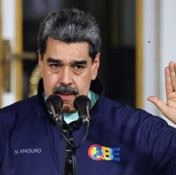 Новини світу - Мадуро погодився піти у відставку, але на власних умовах - ЗМІ