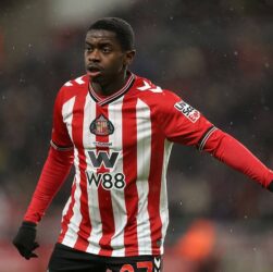 Новини спорту - Манчестер Юнайтед виявив інтерес до півзахисника новачка АПЛ