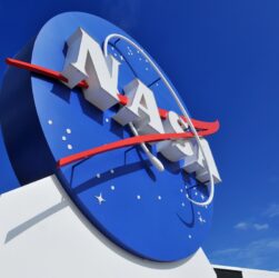 Новини світу - Мільярдер-астронавт Айзекман очолив NASA