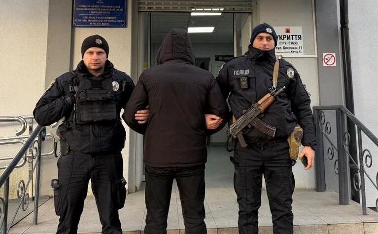 Новини України - На Львівщині затримали нападника на військовослужбовця ТЦК